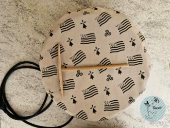 Votre billig ne prendra plus la poussière grâce à son indispensable housse de protection aux motifs de la Bretagne .Fabriquée en Bretagne par BREIZH RAIN'ette dans le 56 !