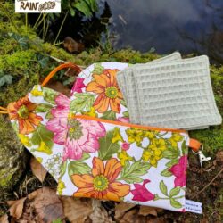 L'indispensable trousse hygiène nomade pour le pipi en pleine nature, randonnée, road trip, festival .... Fabriquée par BREIZH RAIN'ette en Bretagne dans le 56 !